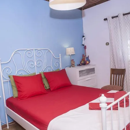 Mary's House * Νικιάνα